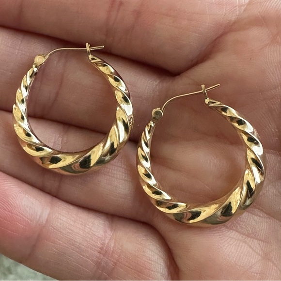 14k Solid Gold Twisted Hoop Earrings - Picture 13 of 16